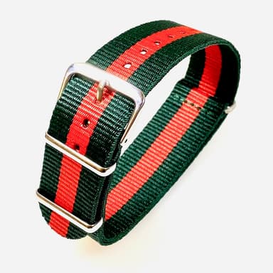 VOSTOK 18mm NATO Armband, Nylon, grün mit rotem Streifen (NATO18-17)